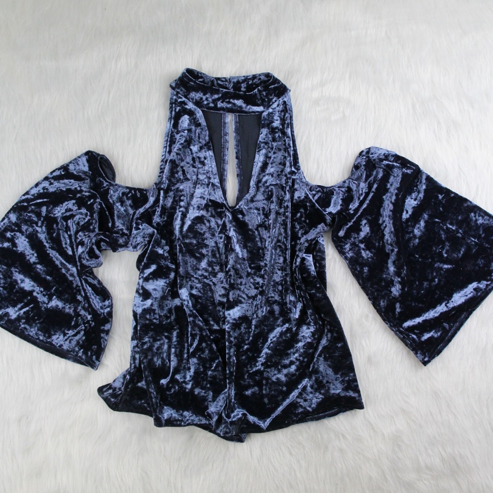 NWOT AEO Velvet Off Shoulder Bell Sleeve Blouse